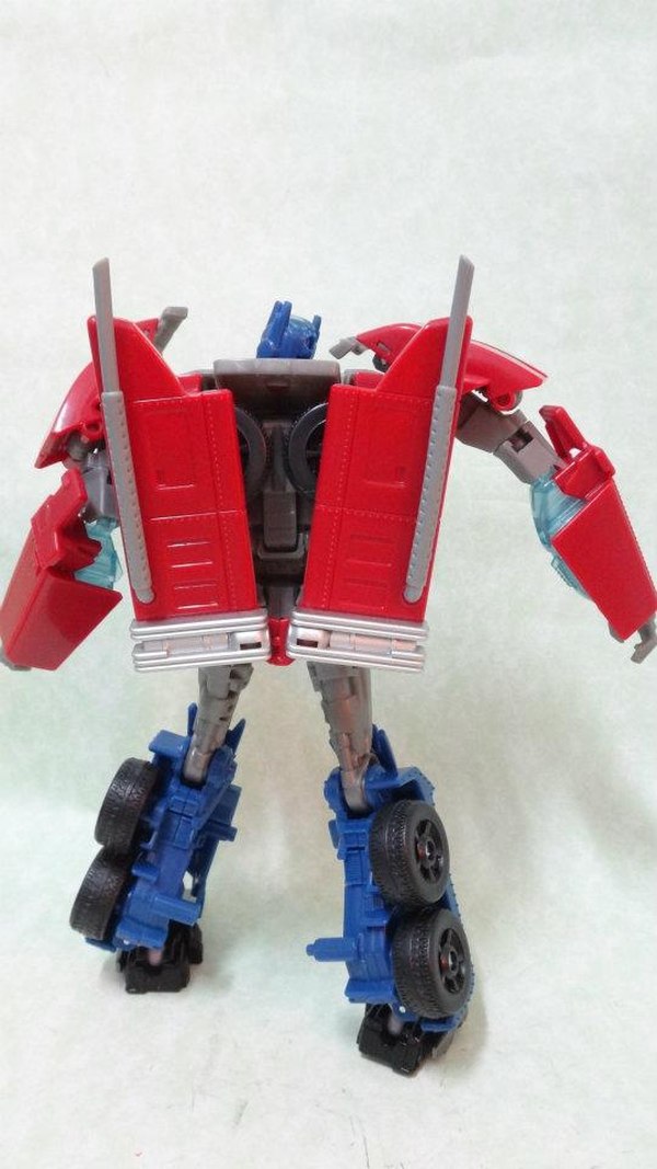 Transformers Prime Optimus Prime Voyager Class  (3 of 15)